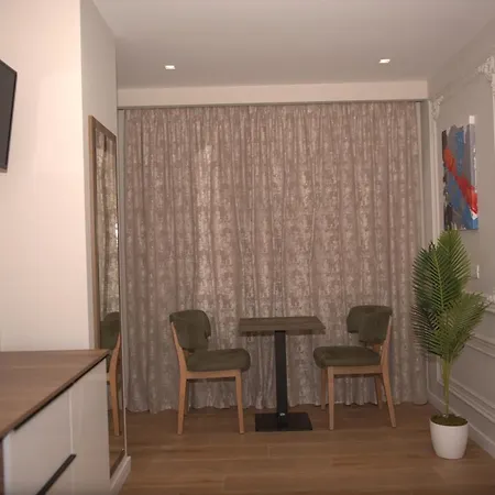 Hotel Monopol Peshkopi מלון Peshkopi
