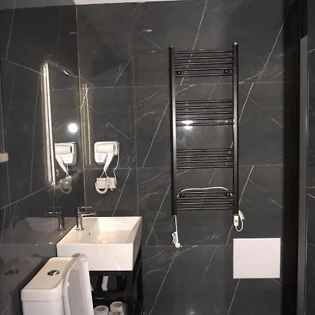 Hotel Monopol Peshkopi 4*